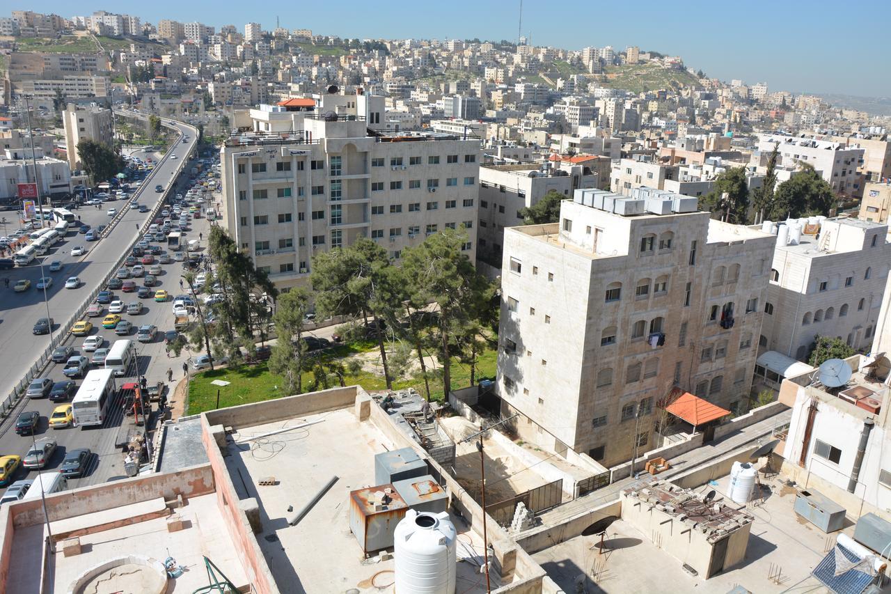 Teeba Palace Hotel Suites Amman Ngoại thất bức ảnh