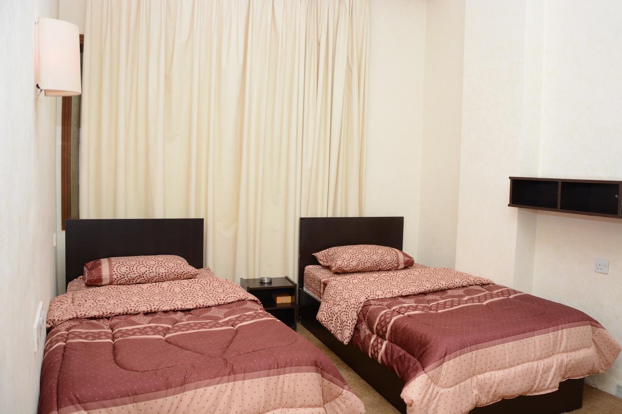 Teeba Palace Hotel Suites Amman Ngoại thất bức ảnh