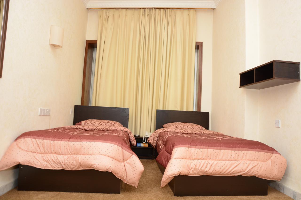 Teeba Palace Hotel Suites Amman Ngoại thất bức ảnh