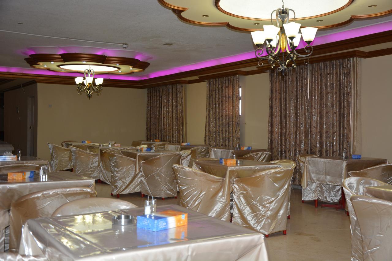 Teeba Palace Hotel Suites Amman Ngoại thất bức ảnh
