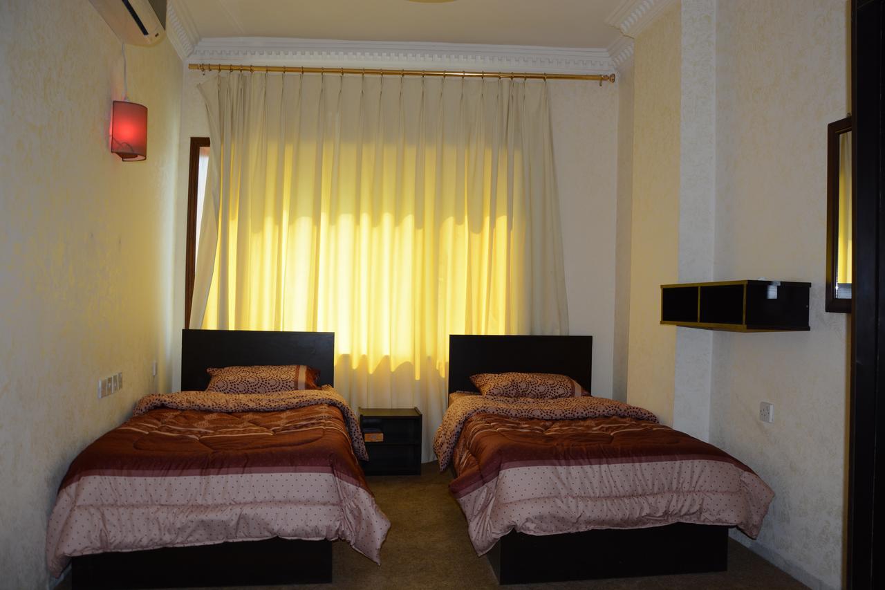 Teeba Palace Hotel Suites Amman Ngoại thất bức ảnh