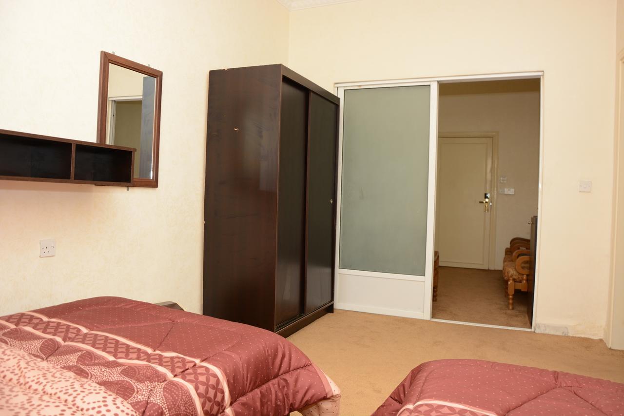 Teeba Palace Hotel Suites Amman Ngoại thất bức ảnh