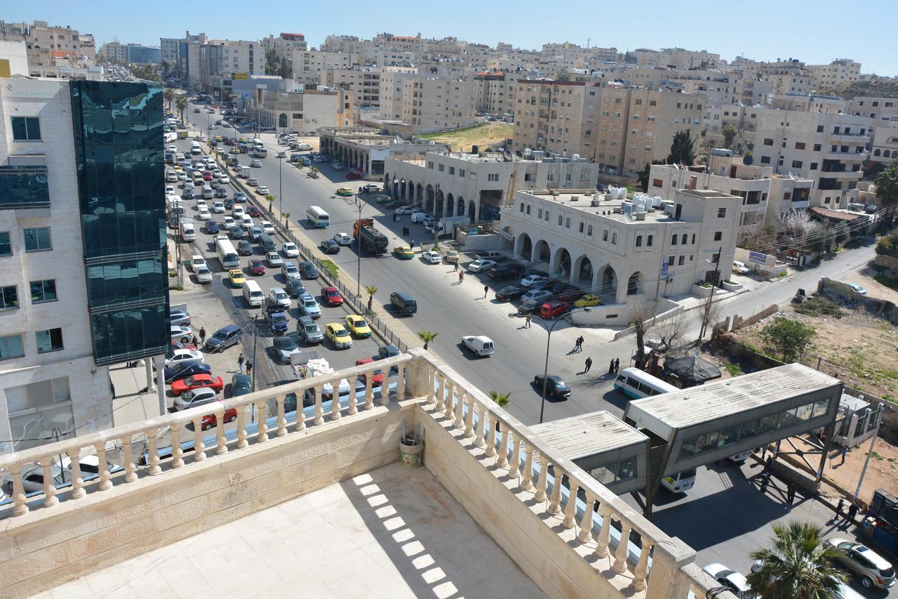 Teeba Palace Hotel Suites Amman Phòng bức ảnh