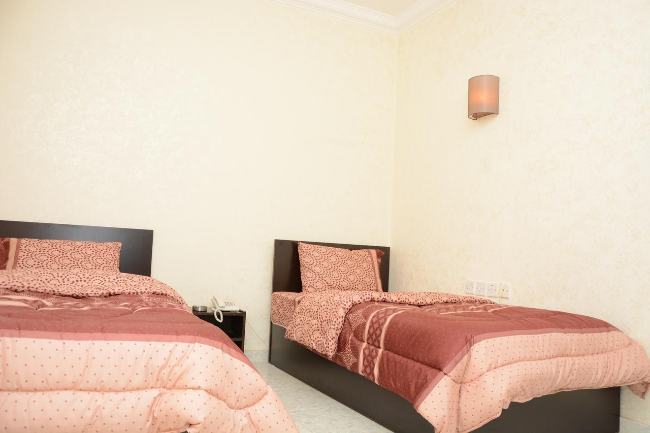 Teeba Palace Hotel Suites Amman Ngoại thất bức ảnh