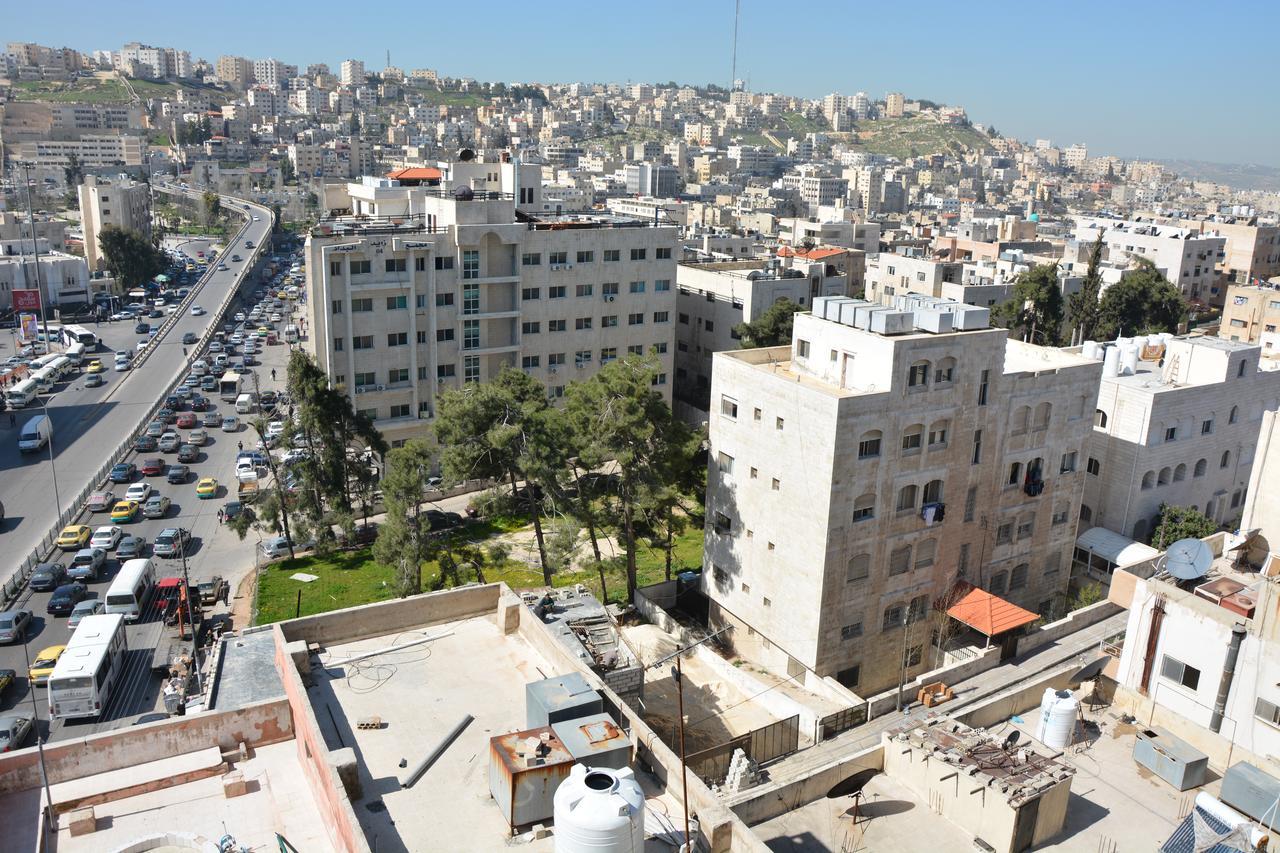 Teeba Palace Hotel Suites Amman Ngoại thất bức ảnh