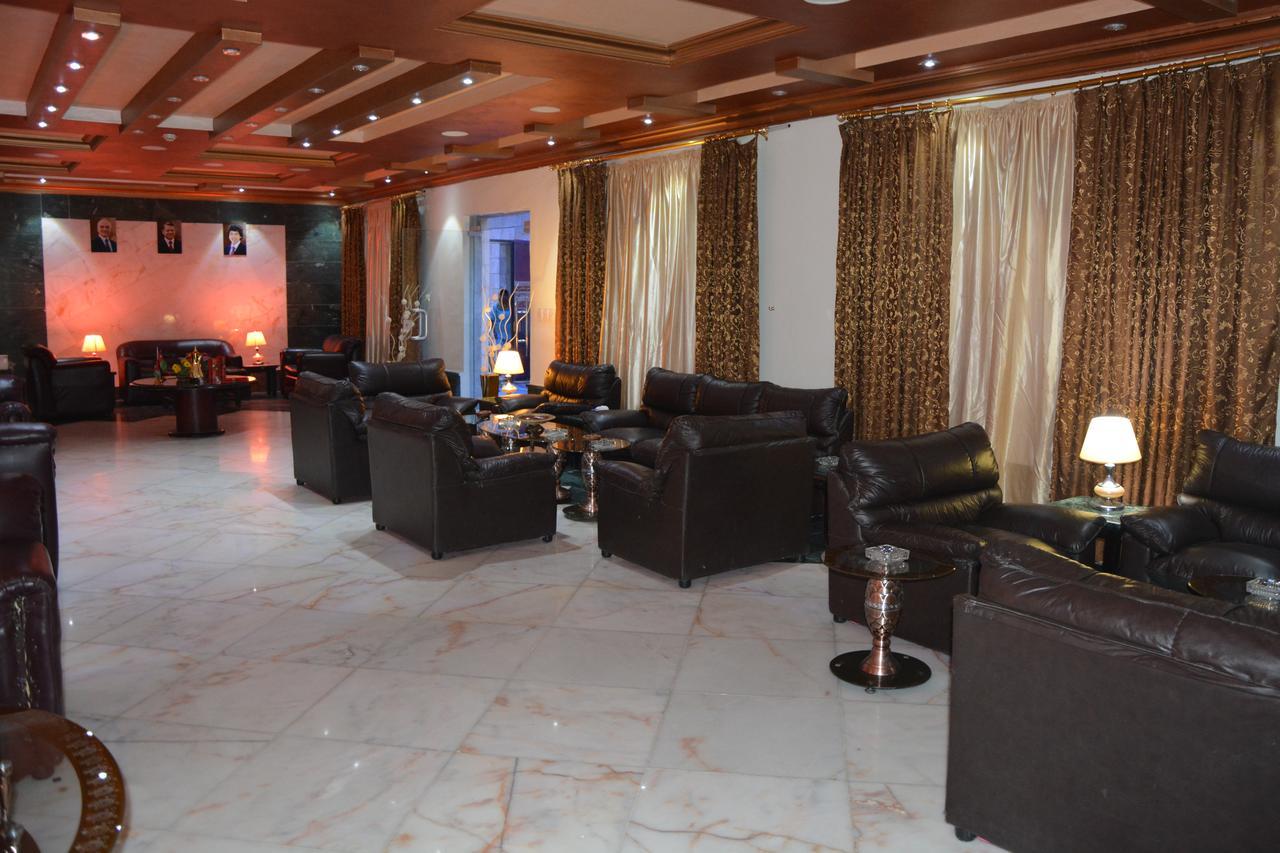 Teeba Palace Hotel Suites Amman Ngoại thất bức ảnh