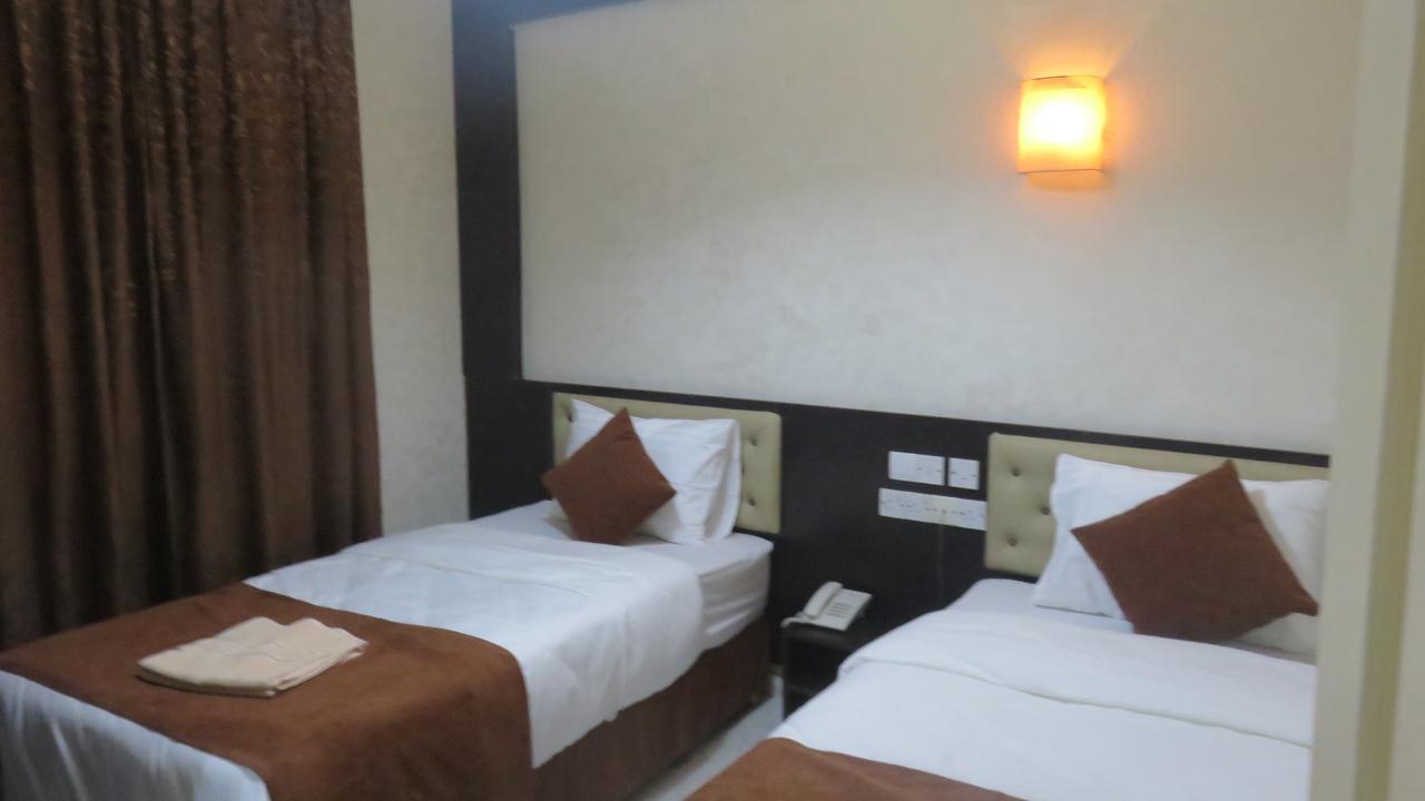 Teeba Palace Hotel Suites Amman Ngoại thất bức ảnh